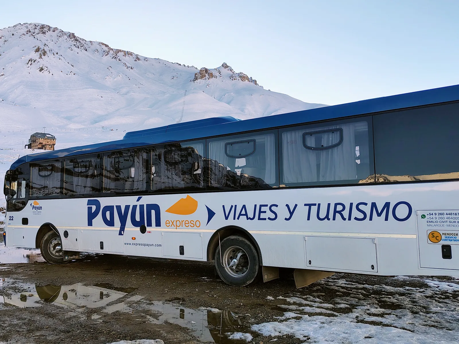 Bus de 41 pasajeros de Expreso Payún